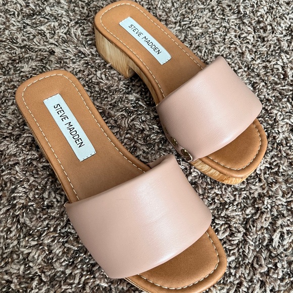 Lightly worn Steve Madden wooden soled sandals - Picture 4 of 4